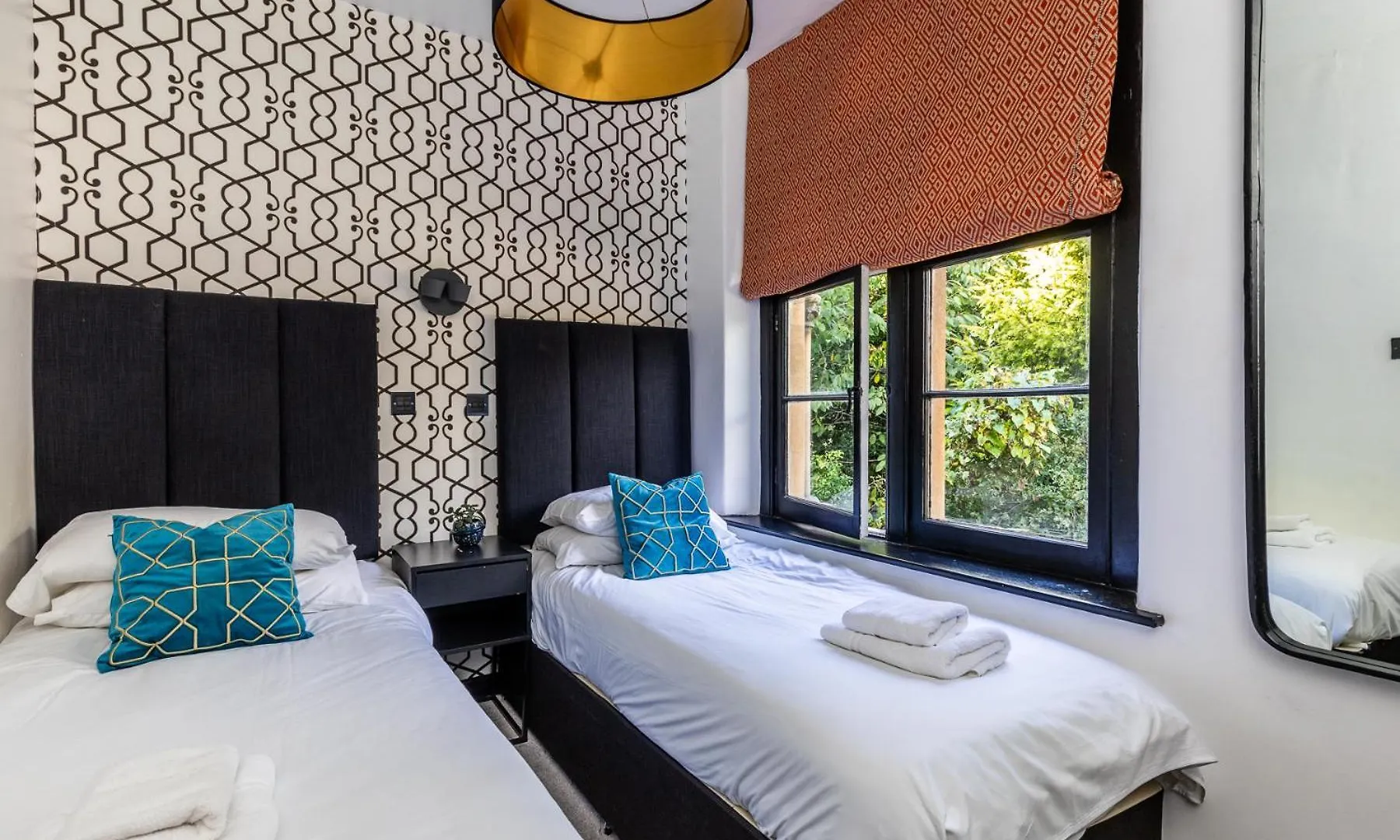 Apartment Locksbrook Lodge - Hot Tub - Spacious Outdoor Space Bath